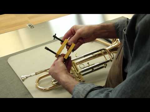 REMOVING STUCK MOUTHPIECE ON A TRUMPET